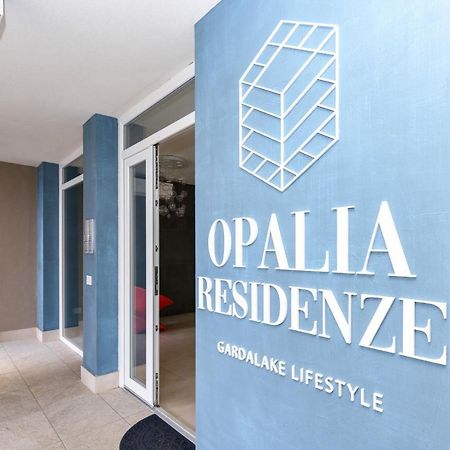 Opalia Residence - Garda Lake Lifestyle Apartment Peschiera del Garda Exterior photo