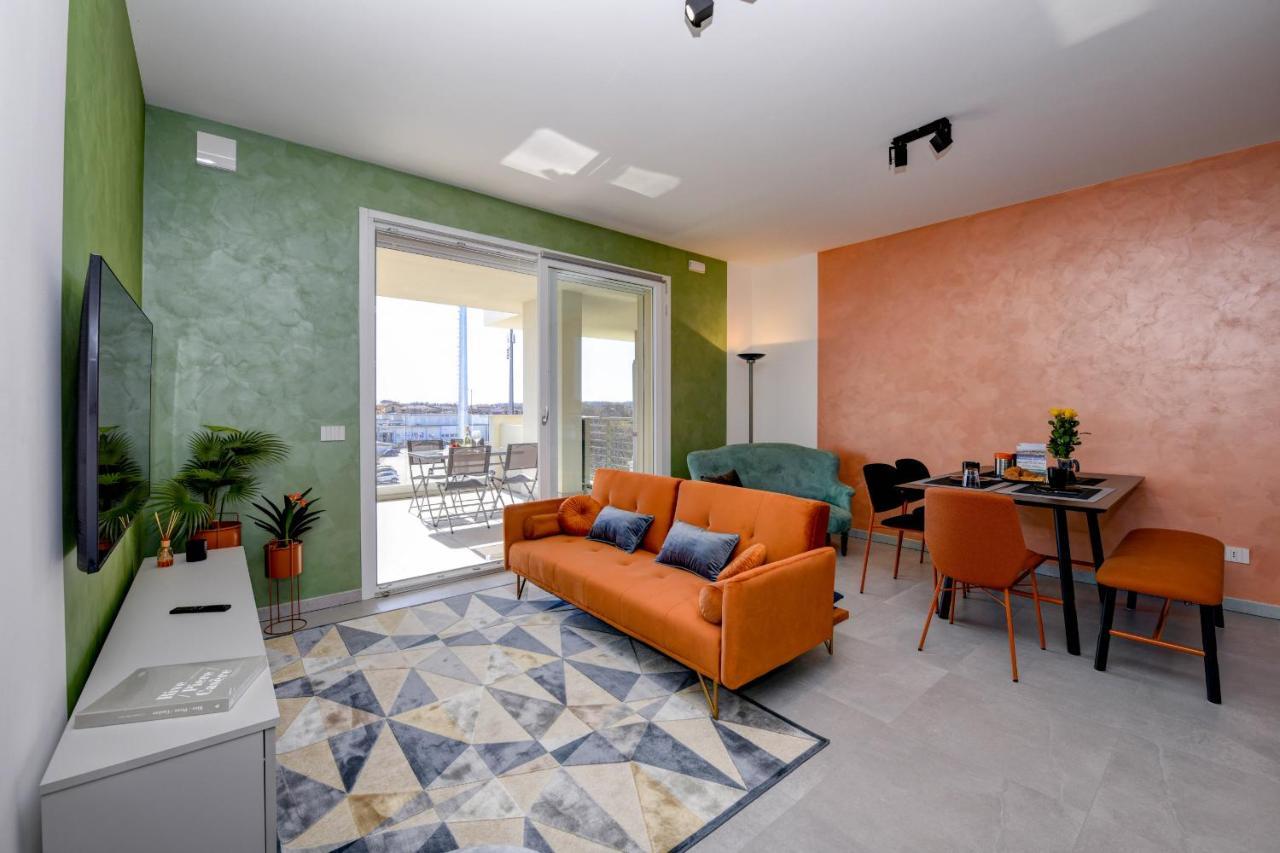 Opalia Residence - Garda Lake Lifestyle Apartment Peschiera del Garda Exterior photo