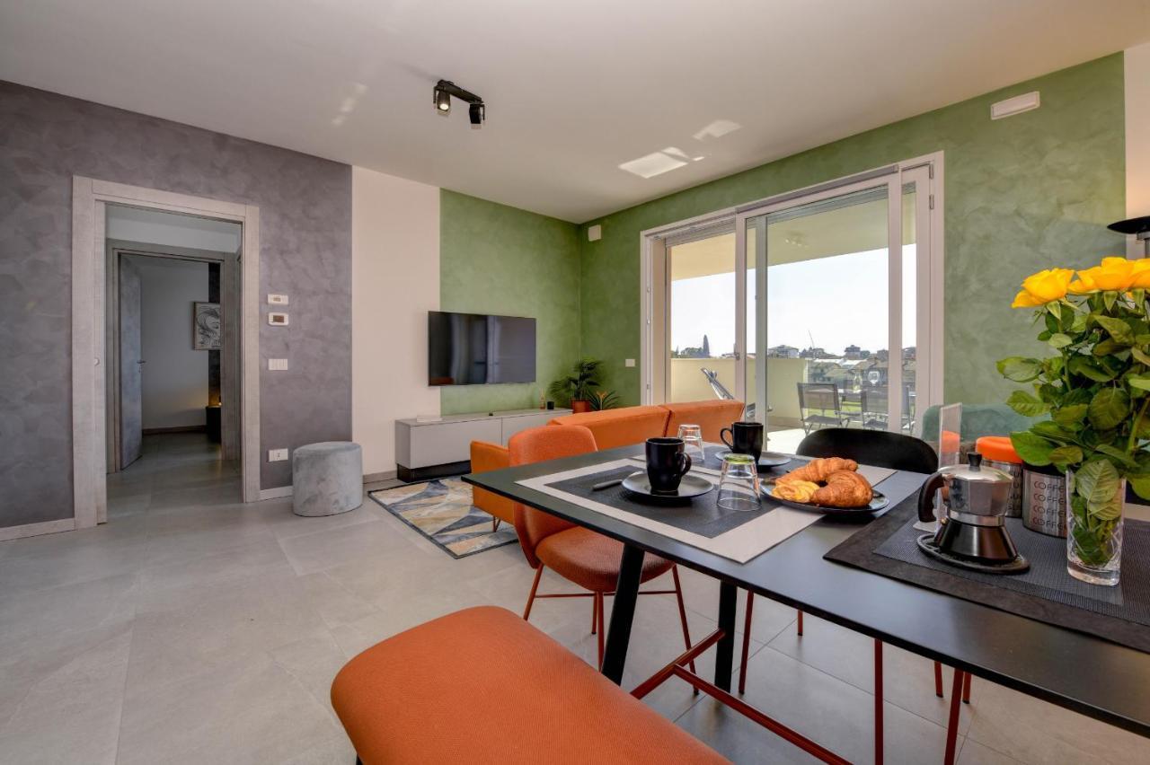 Opalia Residence - Garda Lake Lifestyle Apartment Peschiera del Garda Exterior photo